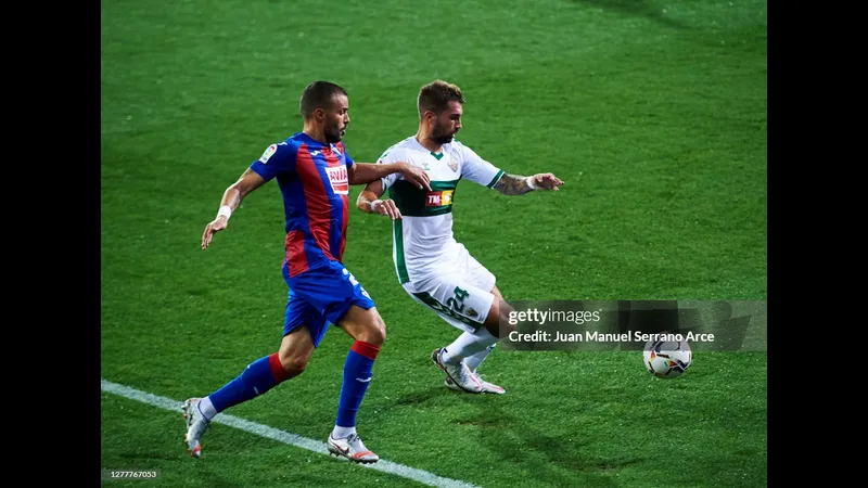 Trận bóng đá giữa Eibar và Elche Trận bóng đá giữa Eibar và Elche